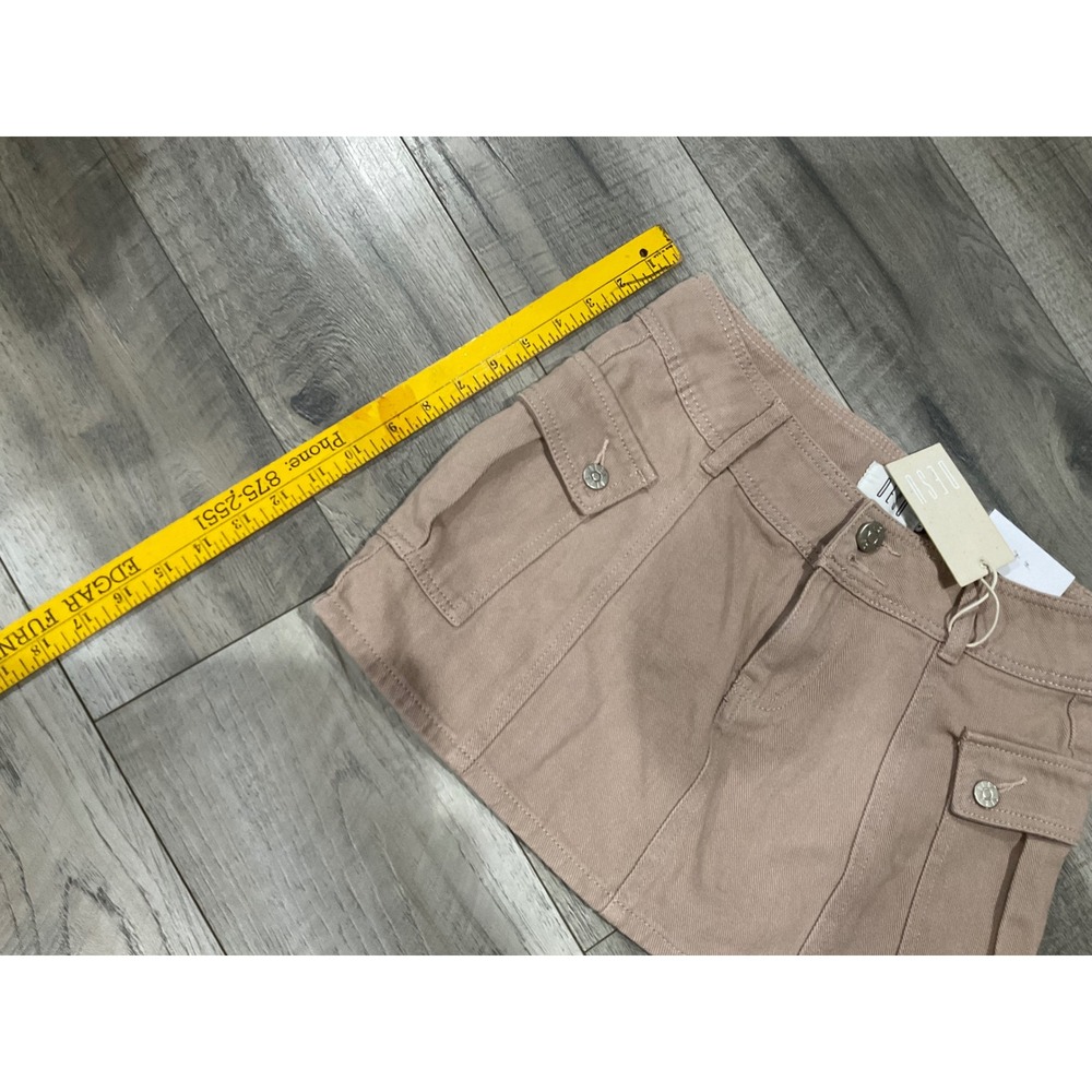 DESU Cassie Low Rise Cargo Mini Skirt Latte Beige Denim Size 10 NWT - Picture 7 of 8